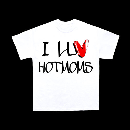 ILUVHOTMOMS TEE